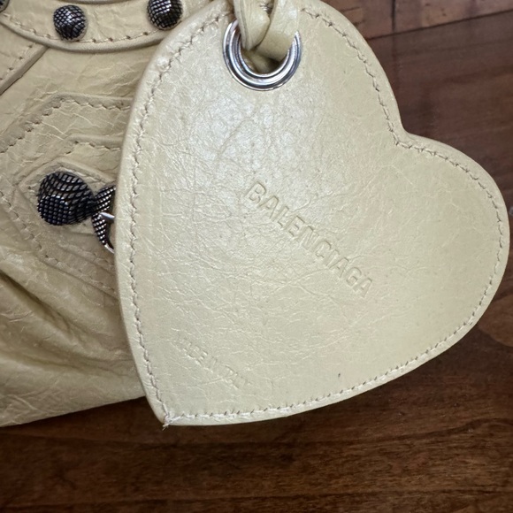 BALENCIAGA Le Cagole leather handbag Never worn, with tag light pale yellow - Picture 7 of 11